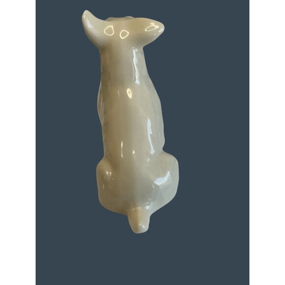 Belleek Scottish Terrier Dog Figurine Irish Porcelain Cream Glaze Marked 5" x 4" - Picture 6 of 7